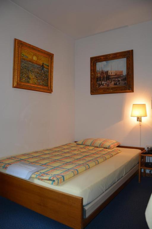 Hotel Dischma - Free Bus And Train Ticket Paradiso Room photo